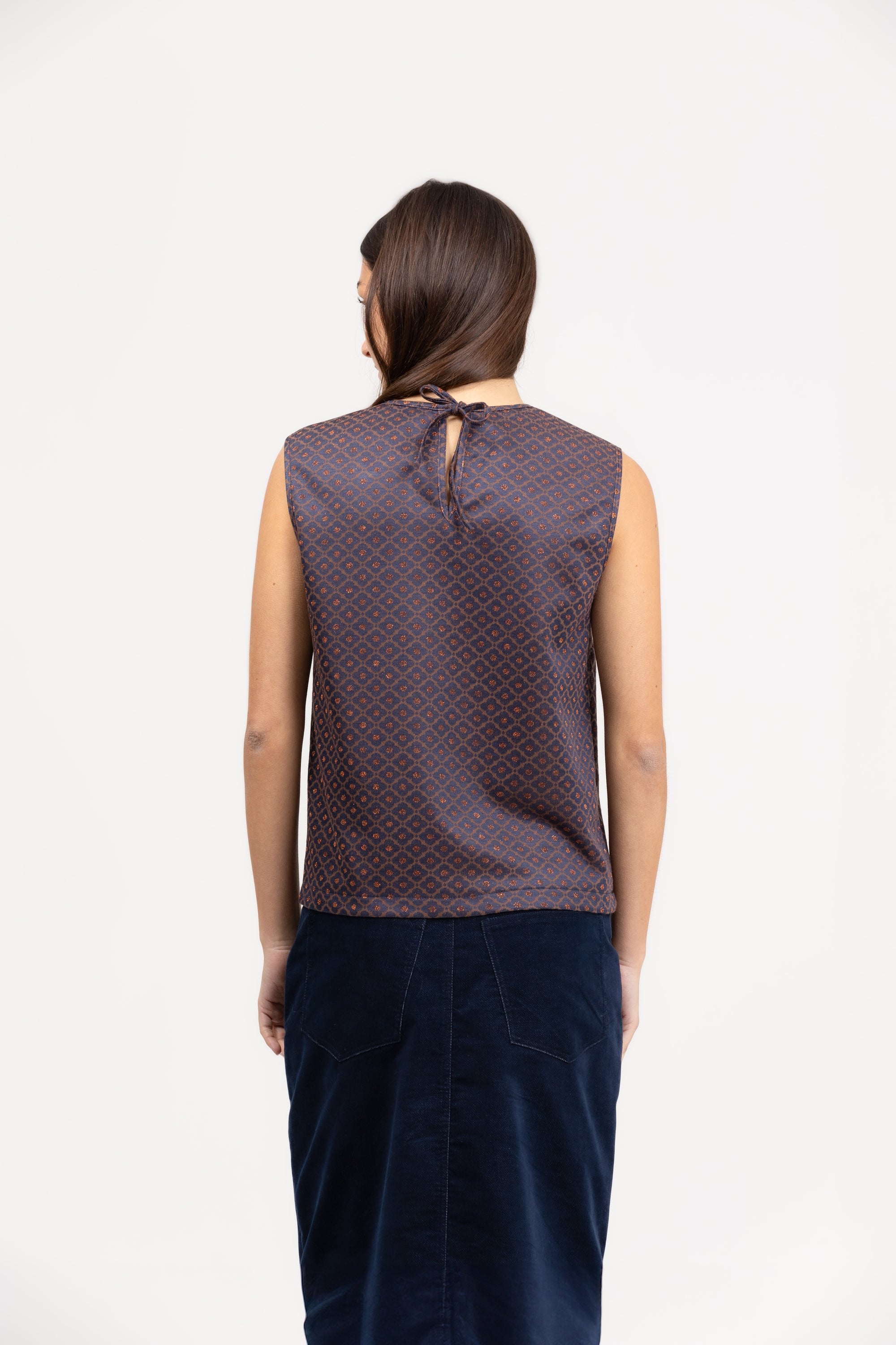 Blusa smanicata jacquard