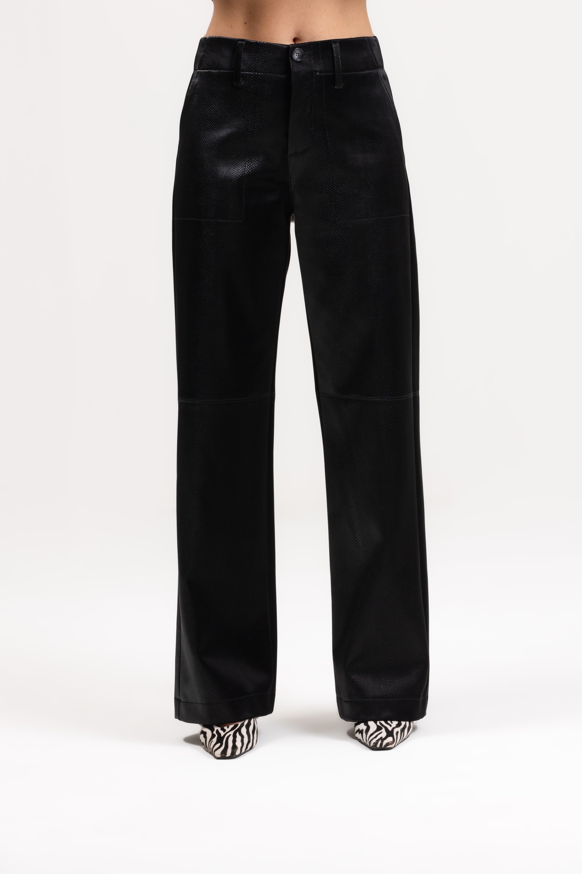 Pantalone regular similpelle
